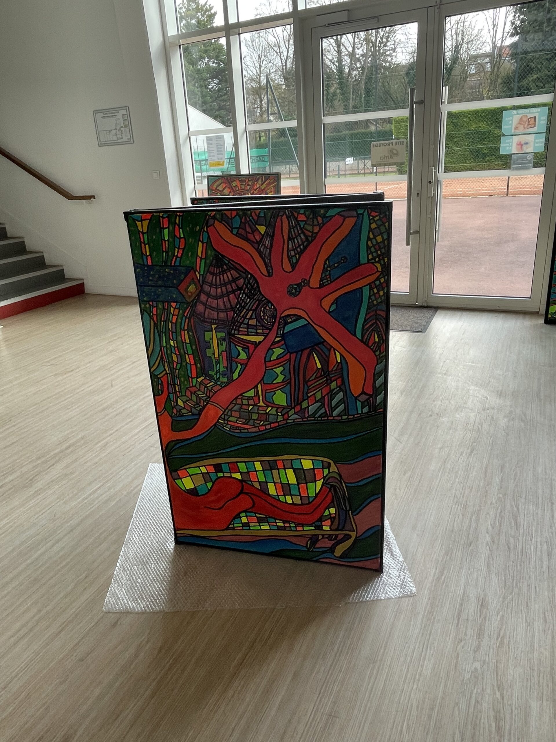 LES FAUX APOTRES TOUCHES PAR L’ESPRIT SAINT (Triptyque articulé 3 parties + couvercle sur Toile acrylique et posca, format 219/116 cm) – Image 8